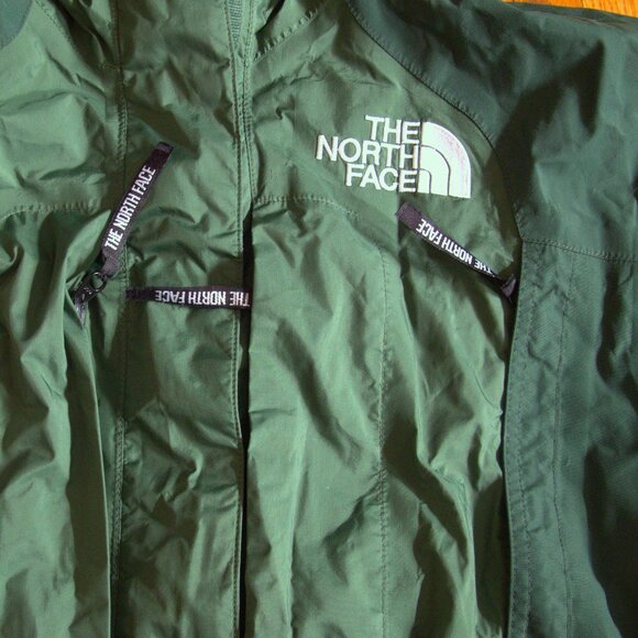 Vintage North Face Waterproof Goretex Mountain Rain Jacket (Women's Small) - Picture 7 of 12